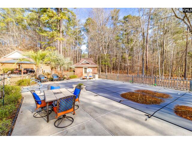 Photo of 325 Derrick Lane