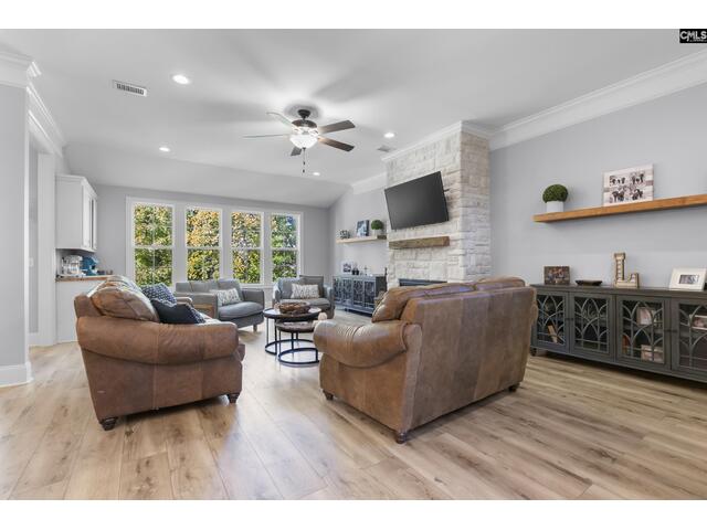 Photo of 102 Longford Court