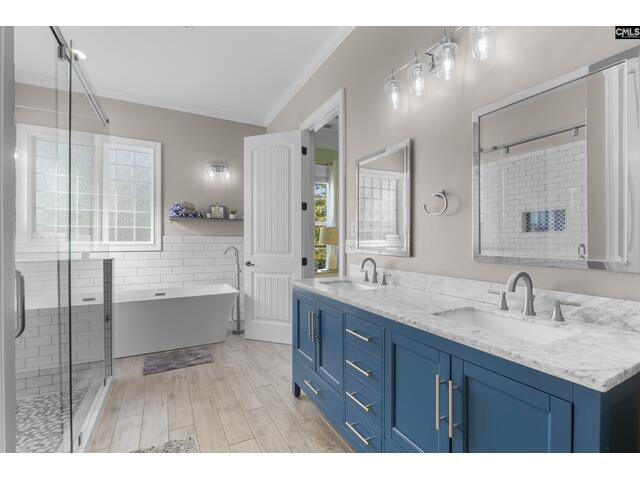 Photo of 102 Longford Court