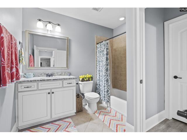 Photo of 102 Longford Court