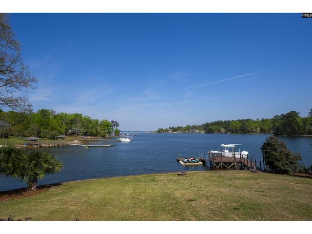 Photo of 467 Greenetree Lane