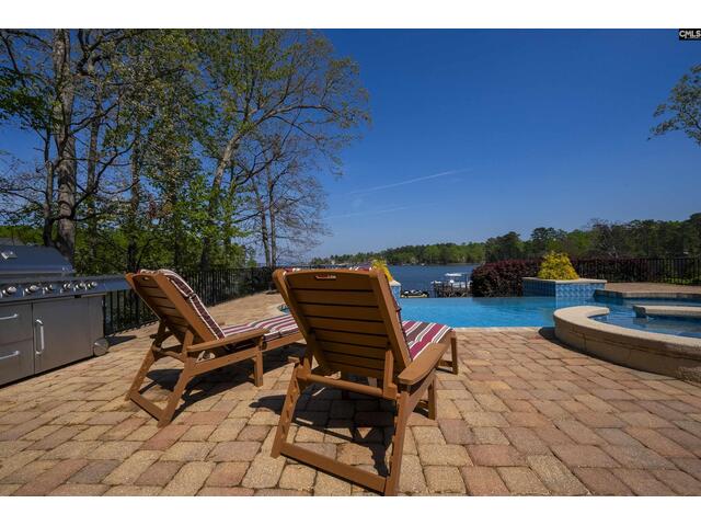 Photo of 467 Greenetree Lane