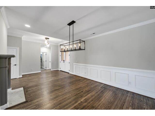 Photo of 467 Greenetree Lane