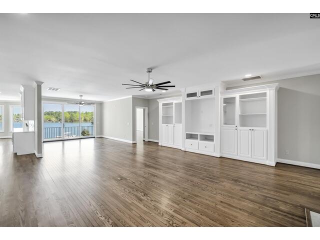 Photo of 467 Greenetree Lane