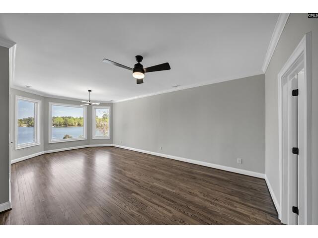 Photo of 467 Greenetree Lane