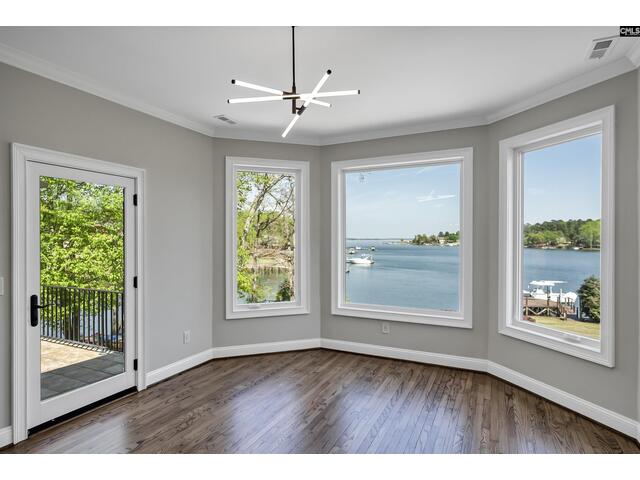 Photo of 467 Greenetree Lane