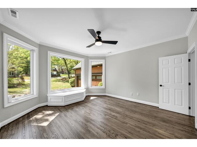 Photo of 467 Greenetree Lane