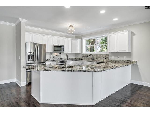 Photo of 467 Greenetree Lane