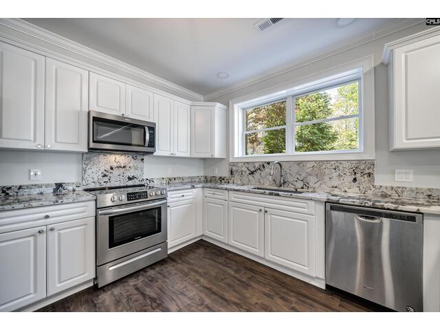 Photo of 467 Greenetree Lane