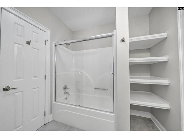 Photo of 467 Greenetree Lane