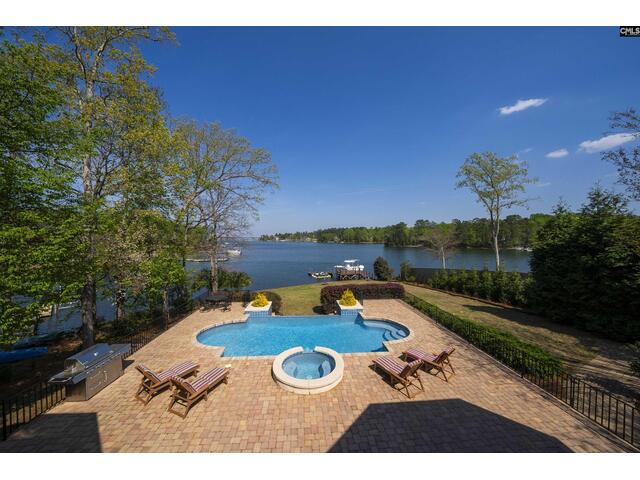 Photo of 467 Greenetree Lane