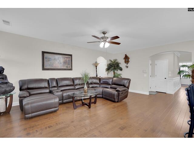 Photo of 178 Greenbank Drive