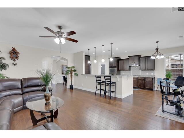 Photo of 178 Greenbank Drive