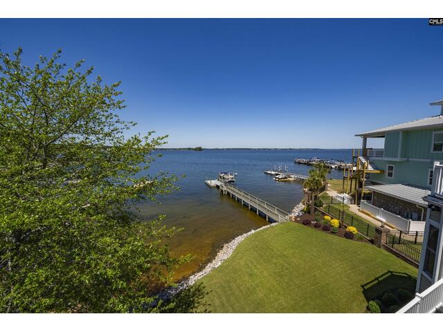 Photo of 305 Marina Court Photo of 305 Marina Court