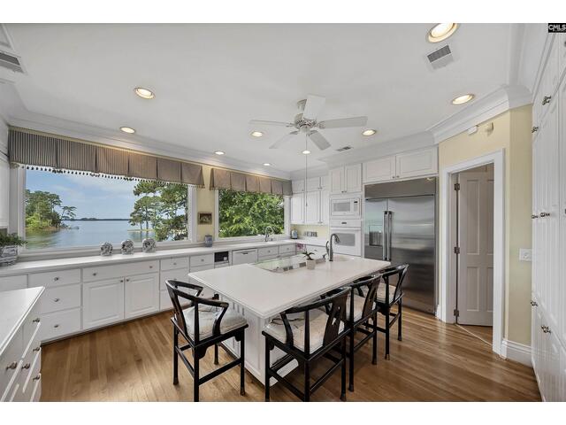 Photo of 318 Lands End Drive Photo of 318 Lands End Drive