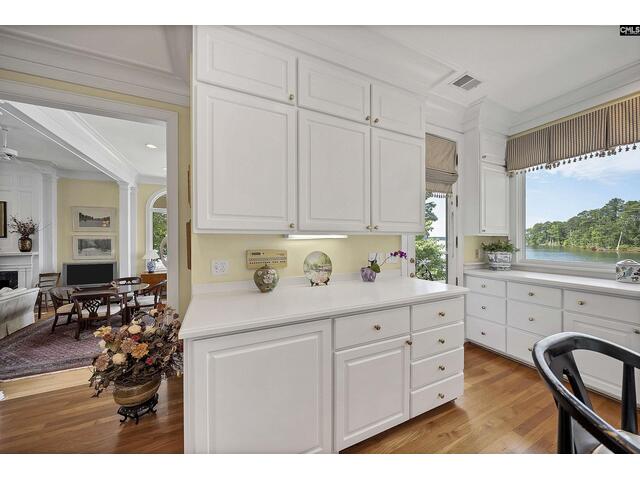 Photo of 318 Lands End Drive Photo of 318 Lands End Drive