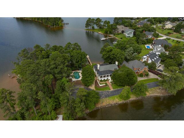Photo of 318 Lands End Drive Photo of 318 Lands End Drive