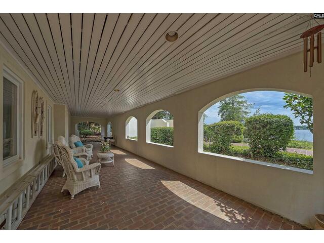 Photo of 318 Lands End Drive Photo of 318 Lands End Drive