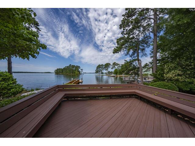 Photo of 318 Lands End Drive Photo of 318 Lands End Drive