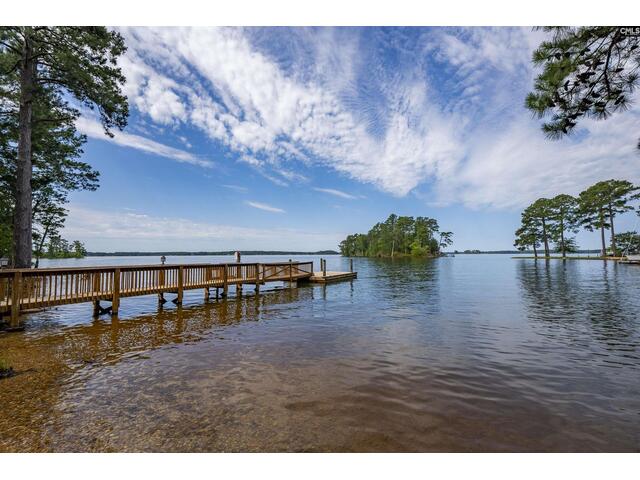 Photo of 318 Lands End Drive Photo of 318 Lands End Drive