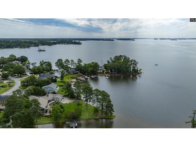 Photo of 318 Lands End Drive Photo of 318 Lands End Drive