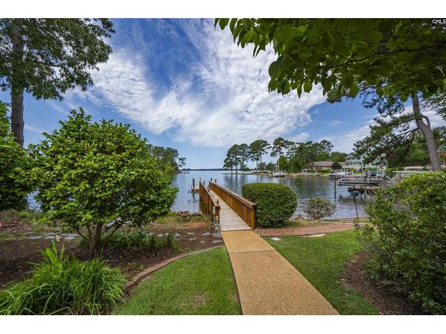 Photo of 318 Lands End Drive Photo of 318 Lands End Drive