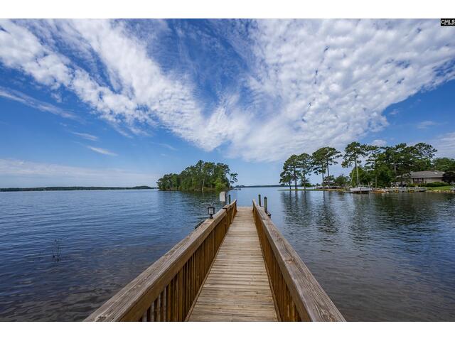 Photo of 318 Lands End Drive Photo of 318 Lands End Drive