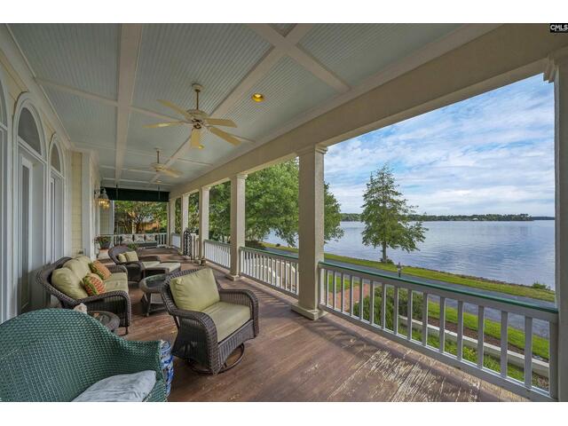 Photo of 318 Lands End Drive Photo of 318 Lands End Drive