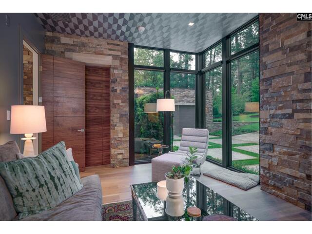 Photo Of 6009 Lakeshore Drive Photo of 6009 lakeshore drive