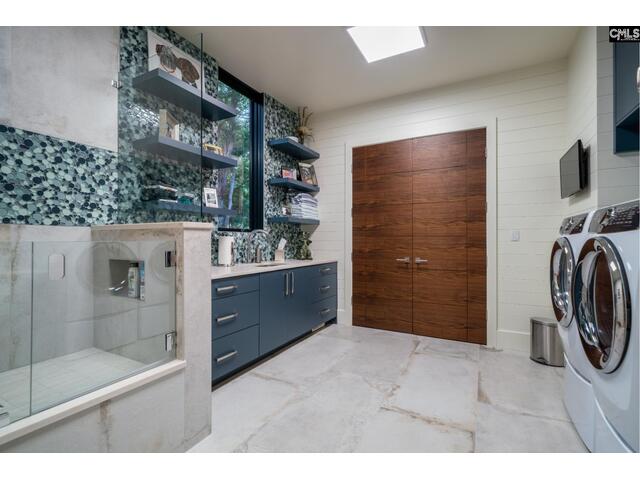 Photo Of 6009 Lakeshore Drive Photo of 6009 lakeshore drive