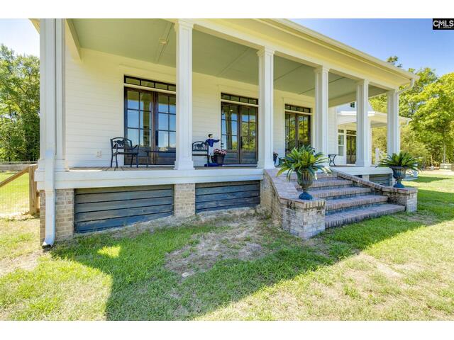 Photo of 100 Horse Pasture Road