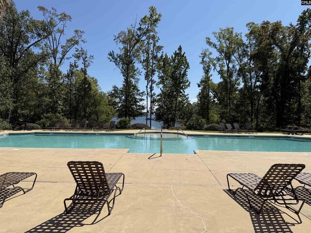 Photo of 177 Lakeport Drive