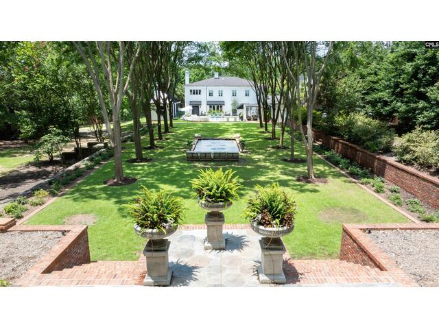 Photo of 1 Woodhill Circle