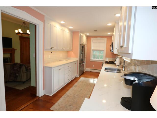 Photo of 1811 Lyttleton Street