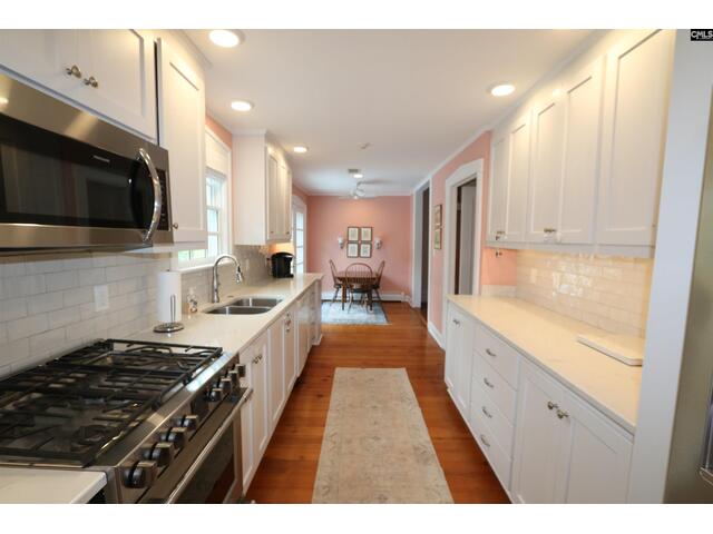 Photo of 1811 Lyttleton Street