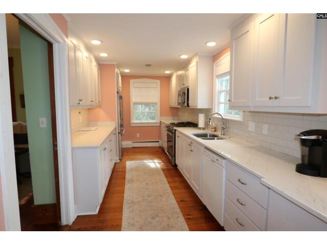 Photo of 1811 Lyttleton Street