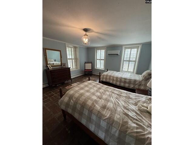 Photo of 1811 Lyttleton Street