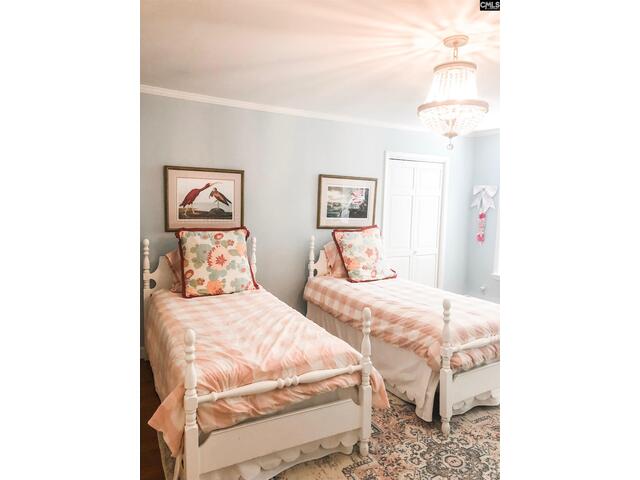 Photo of 1811 Lyttleton Street