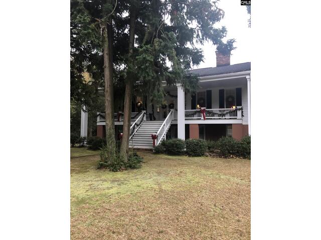 Photo of 1811 Lyttleton Street