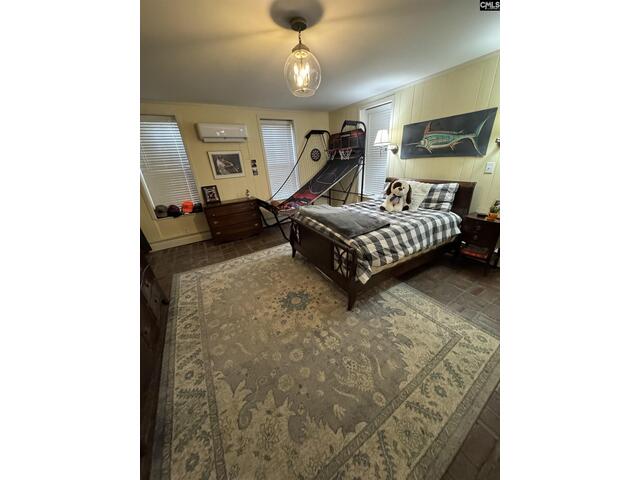 Photo of 1811 Lyttleton Street