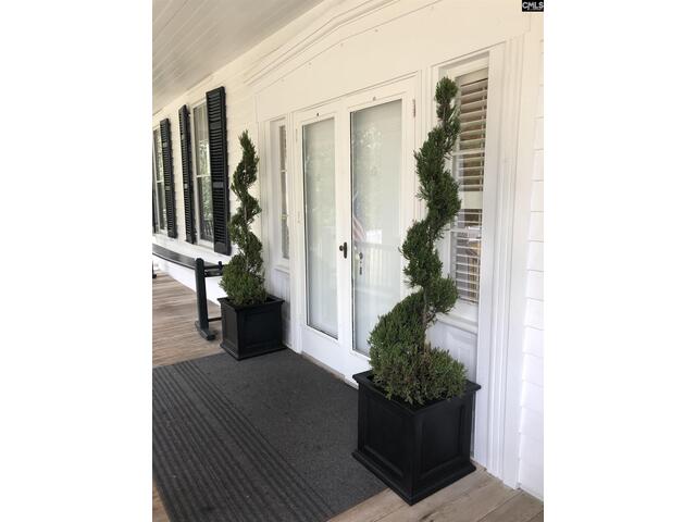 Photo of 1811 Lyttleton Street