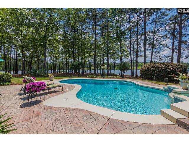 Photo of 18 Beaver Lake Court