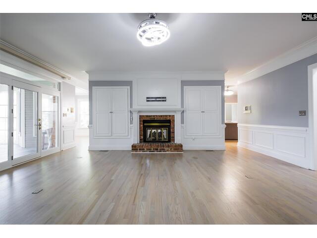 Photo of 307 E Springs Road Photo of 307 E Springs Road
