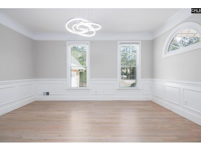 Photo of 307 E Springs Road Photo of 307 E Springs Road