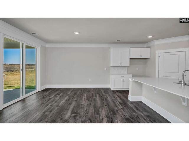 Photo of 213 Livingston Woods Drive