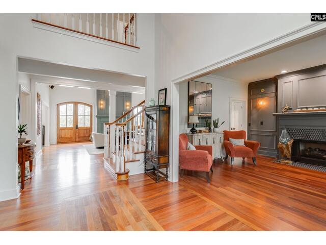 Photo of 586 Farnum Road Photo of 586 Farnum Road