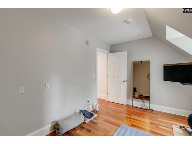 Photo of 586 Farnum Road Photo of 586 Farnum Road