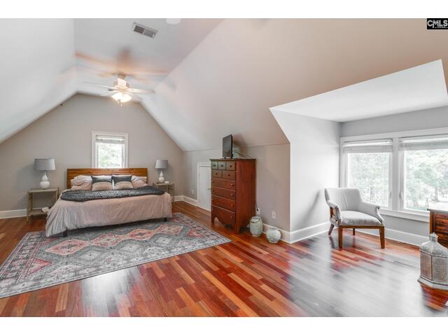 Photo of 586 Farnum Road Photo of 586 Farnum Road