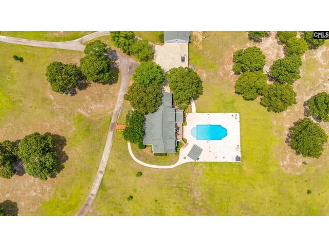Photo of 586 Farnum Road Photo of 586 Farnum Road