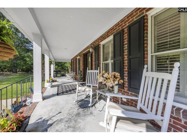 Photo of 1368 Sunnyhill Drive